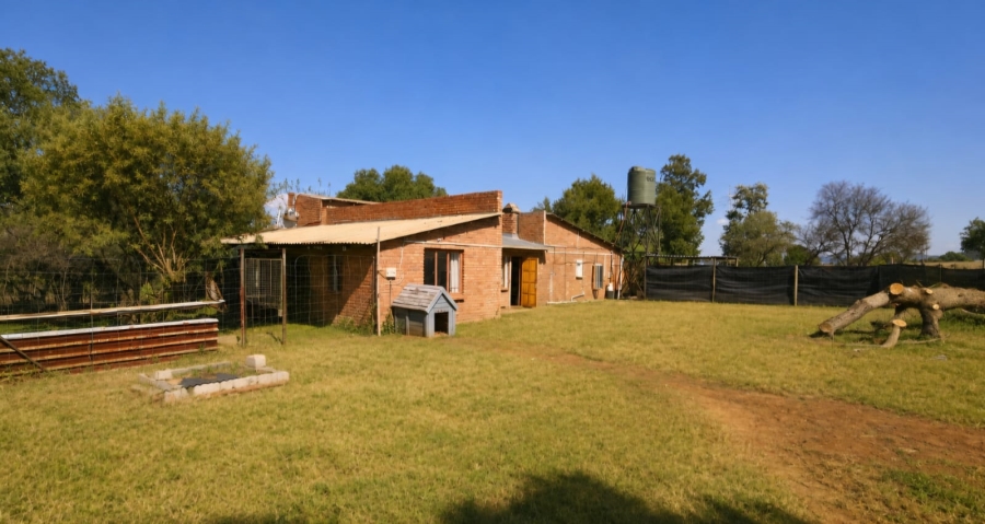 4 Bedroom Property for Sale in Broederstroom North West